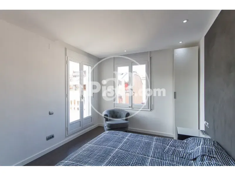 Chambres - Reformed Apartment with Terrace in Eixample