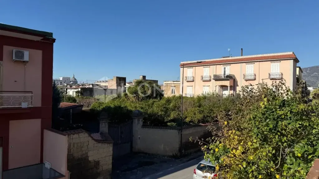 Balcon - 3-Bedroom Apartment with Garden in Cimitile