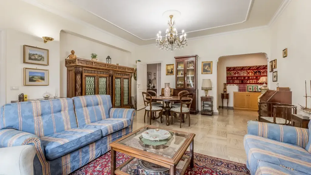 Soggiorno - Apartment with Balcony in Talenti, Rome