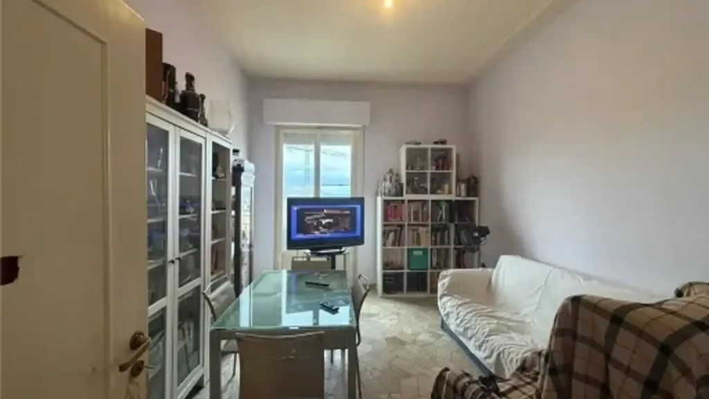 Living Room - Panoramic Apartment with Balcony in Florence