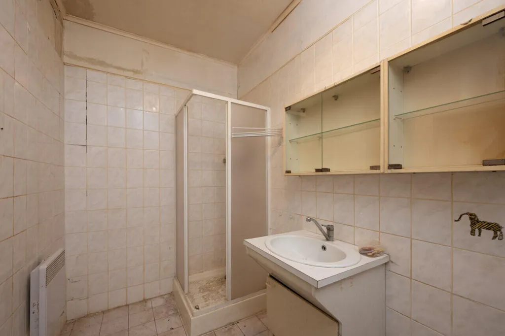Vannitoad - Flat for Renovation in Nõmme, Tallinn
