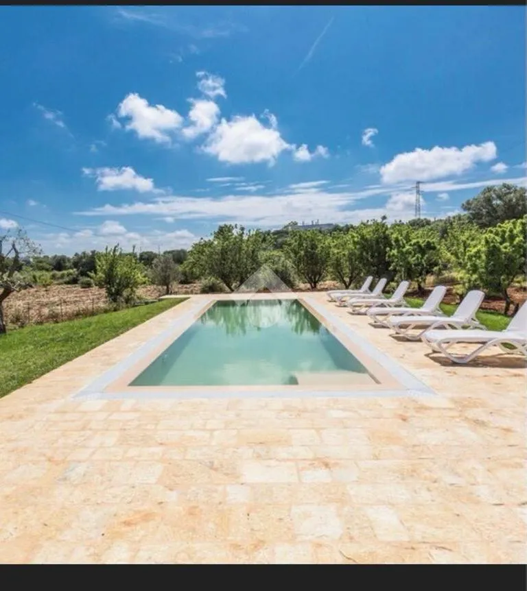 Bassein - Rustic Villa with Pool in Ostuni