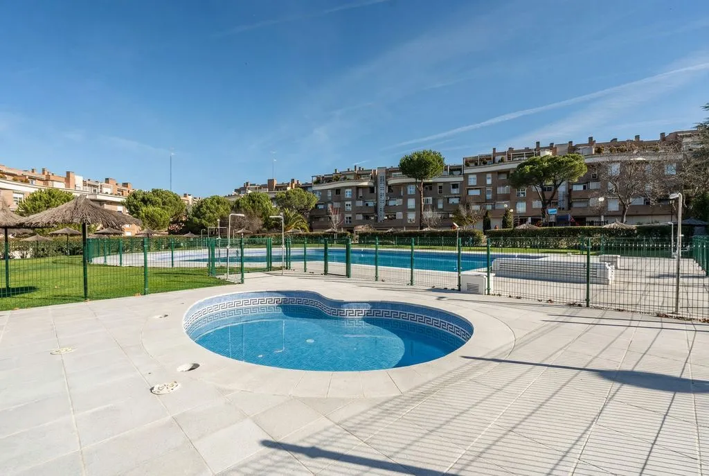 Piscine - Luxury Penthouse with Views in Las Rozas