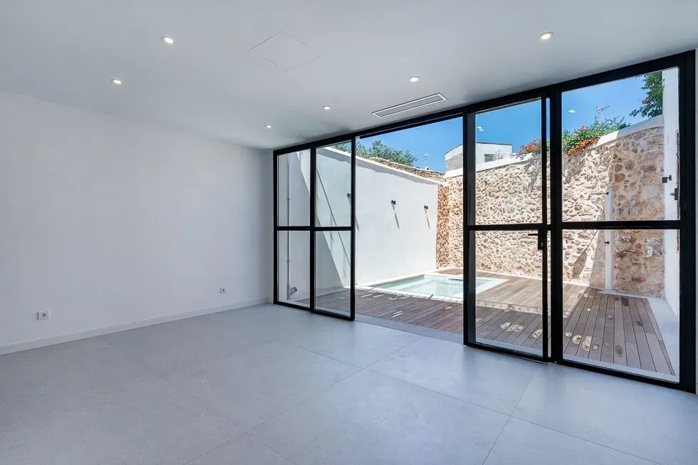 Pièces - Renovated Townhouse with Pool in Campos