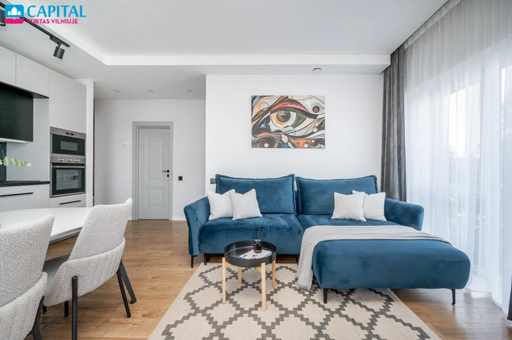Elutuba - 3-Bedroom Apartment with Balcony in Santariškės