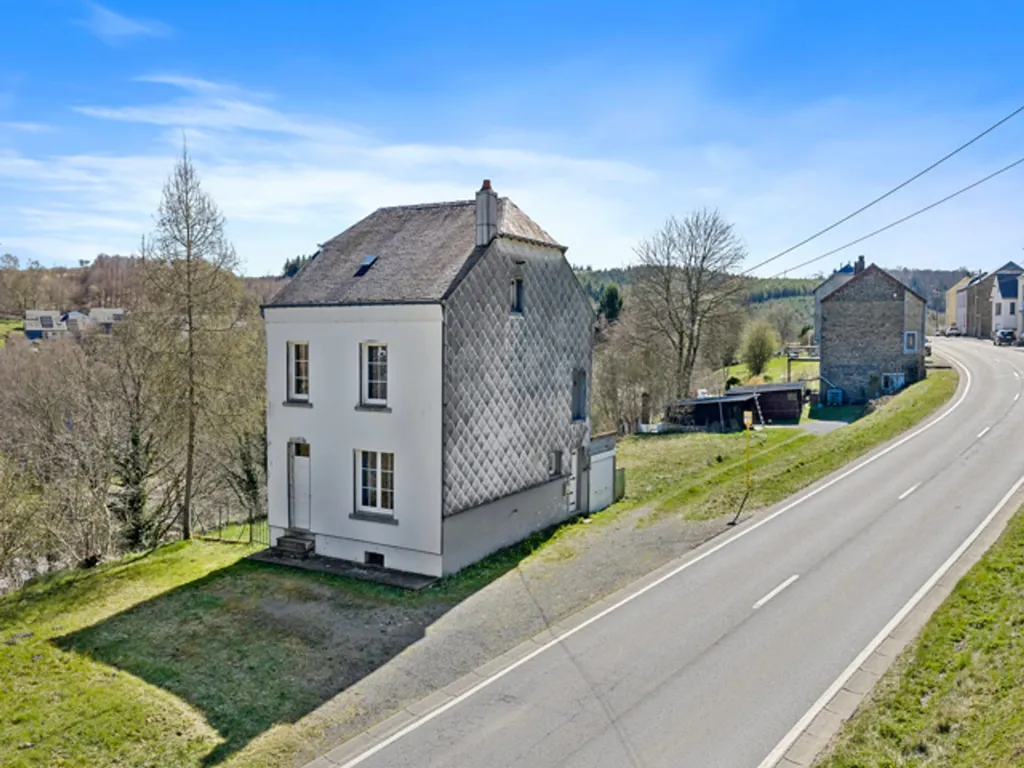 Vista aerea - 2-Bedroom Renovation Project in Léglise