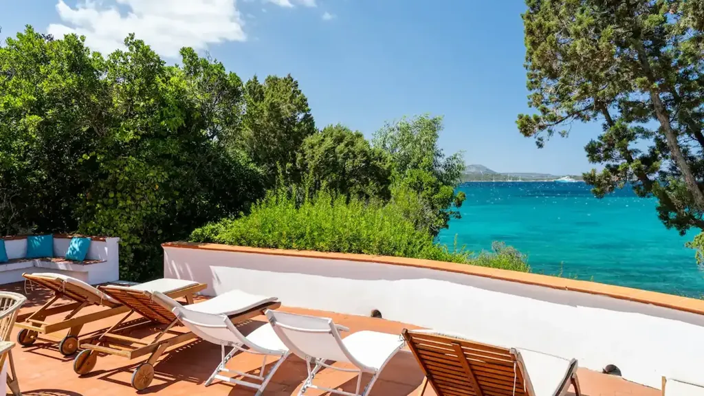 Terrace - Contemporary Villa with Sea Access in San Teodoro