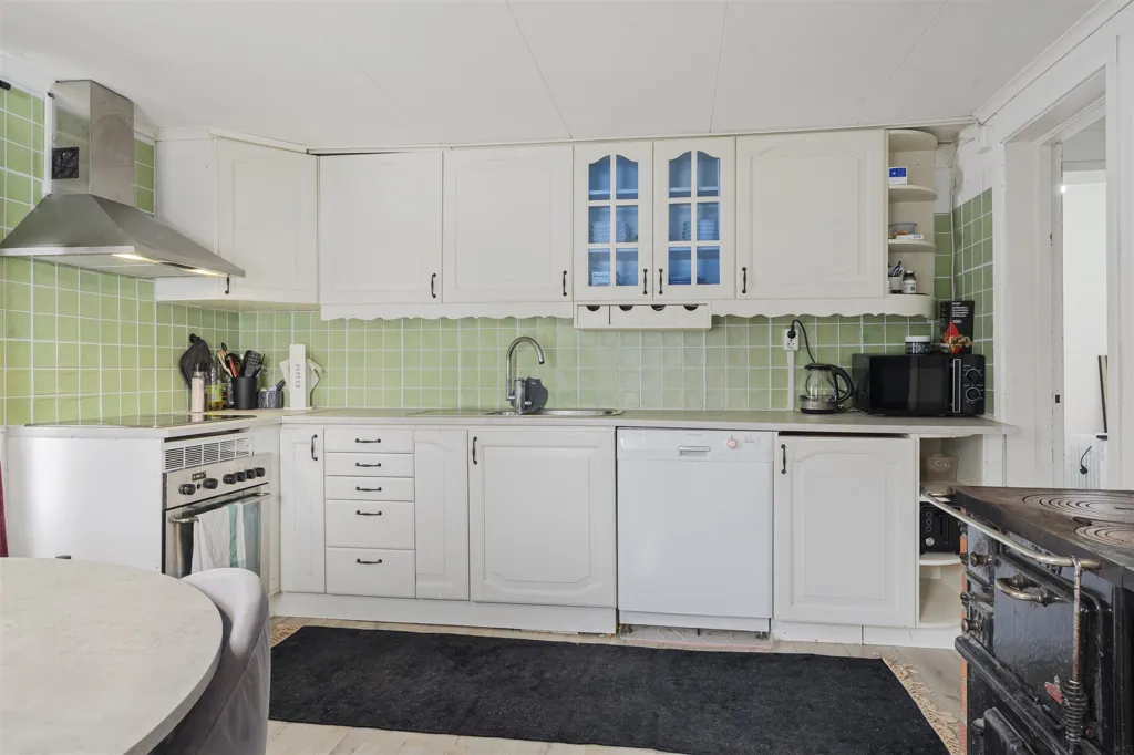 Cuisine - Charming Cottage with Workshop in Almero