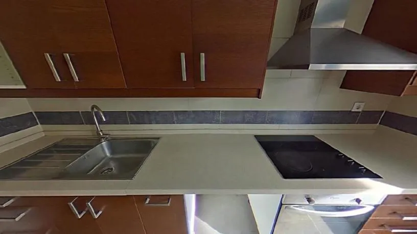 Kitchen - Spacious Apartment with Balcony in Sant Adrià de Besòs