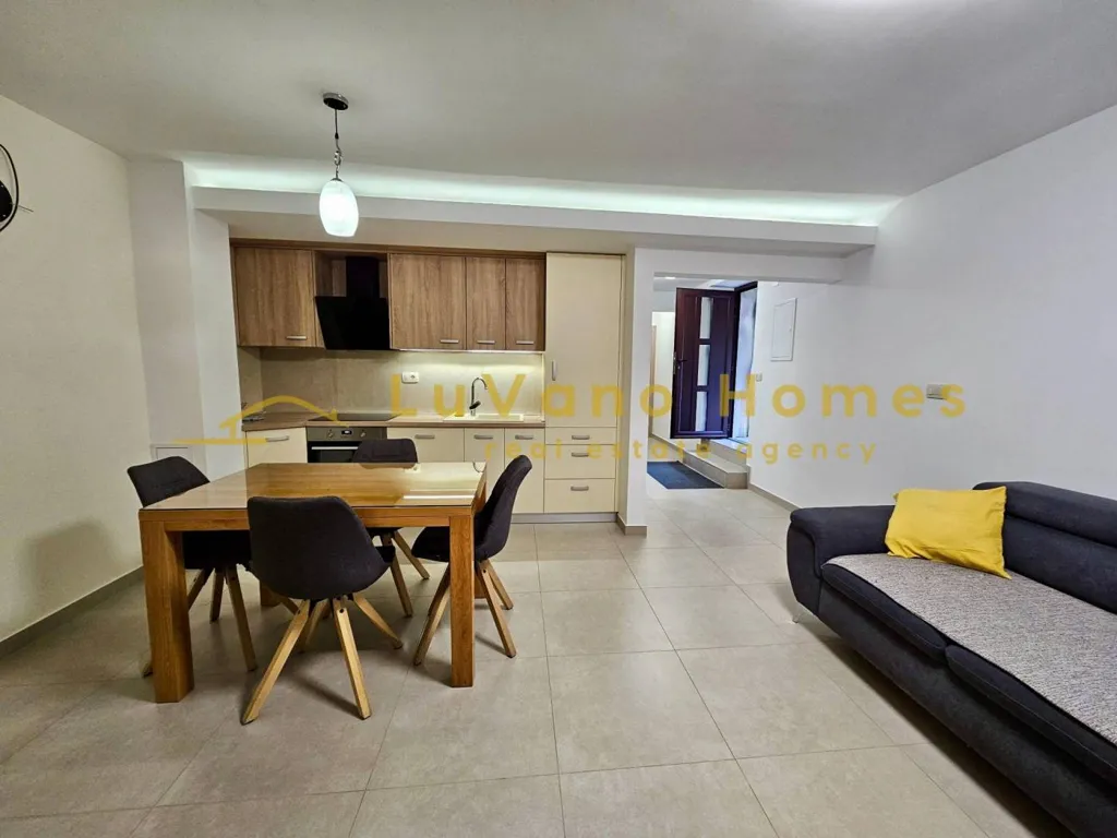Elutuba - Modern Ground Floor Flat with Parking in Čavle