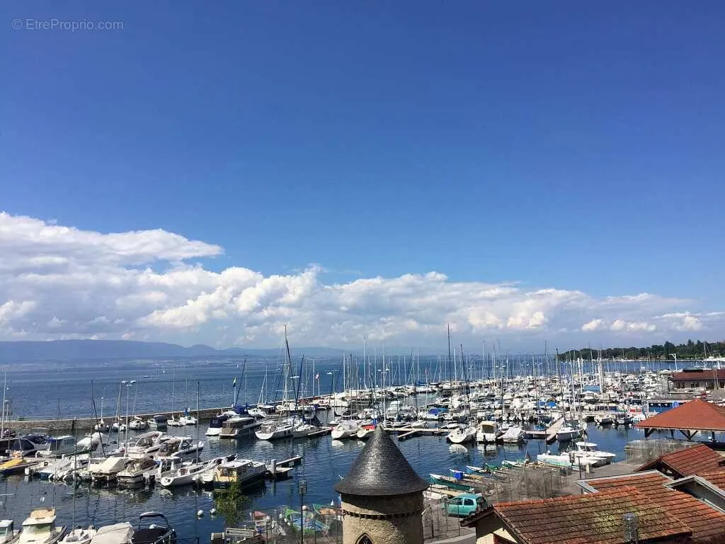 Appartement neuf avec terrasse vue imprenable à Thonon-les-Bains