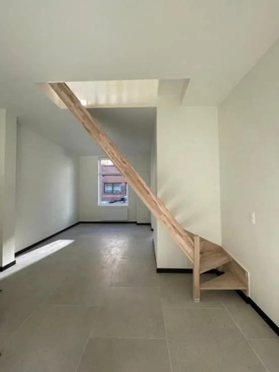 Maison Rénovée avec Terrasse à Orientation Ouest
