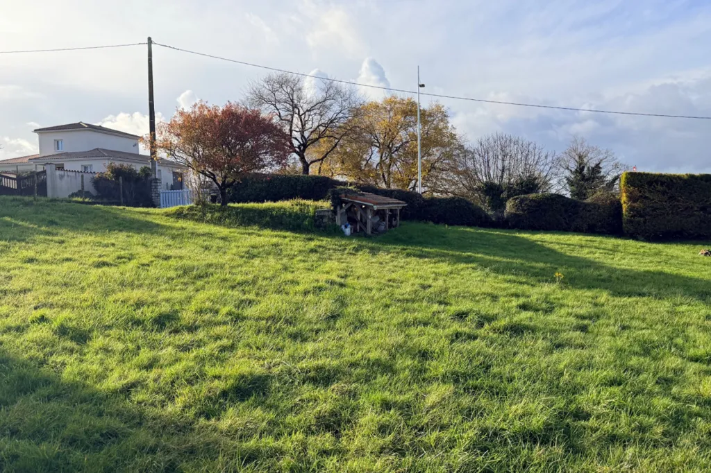 Giardino - Buildable Plot with 21m Facade in Saint-Georges-de-Didonne