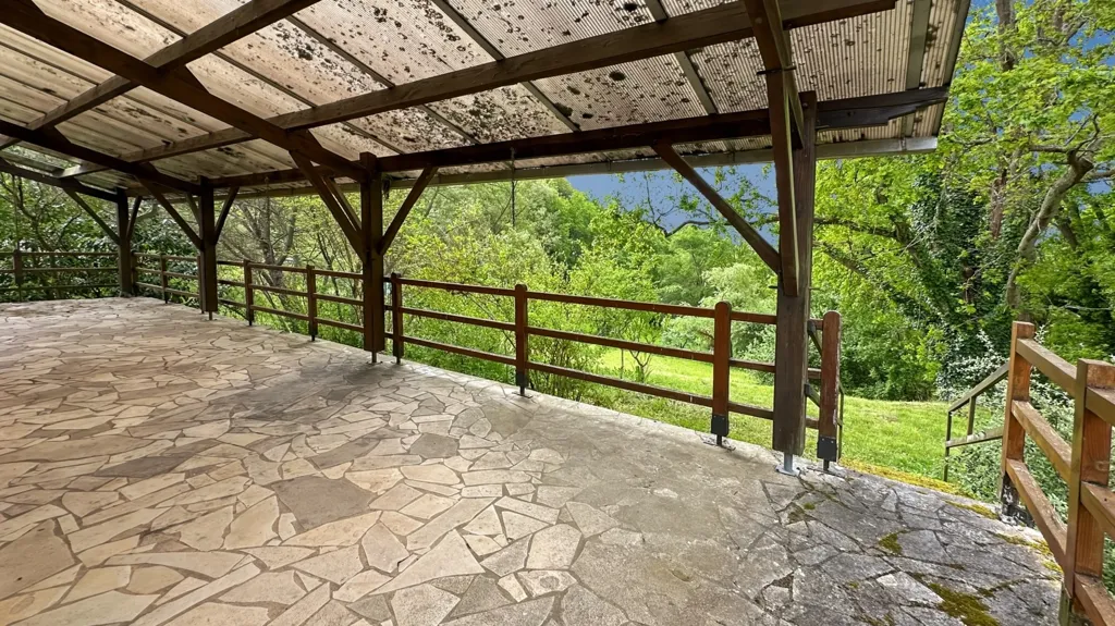 Terrass - Individual House with Large Garden in La Force