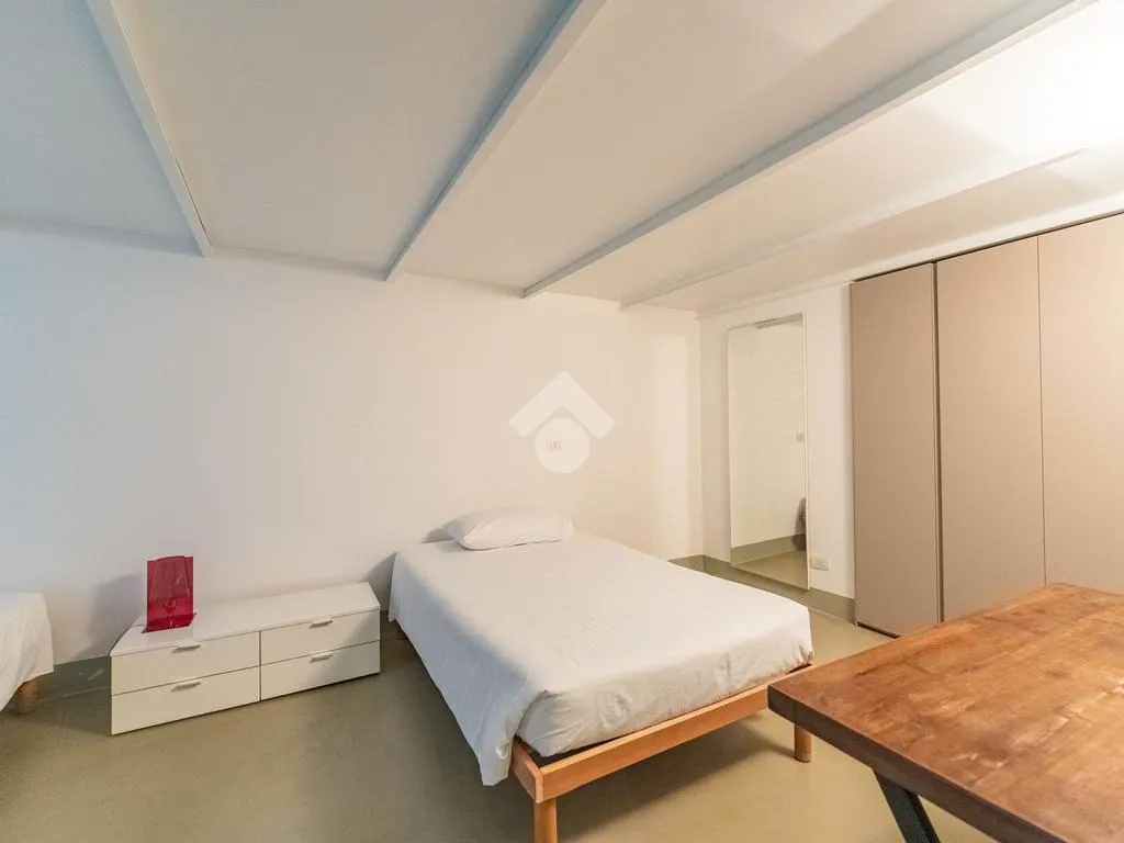 Chambres - Charm Loft with Streetfront Windows in Milan