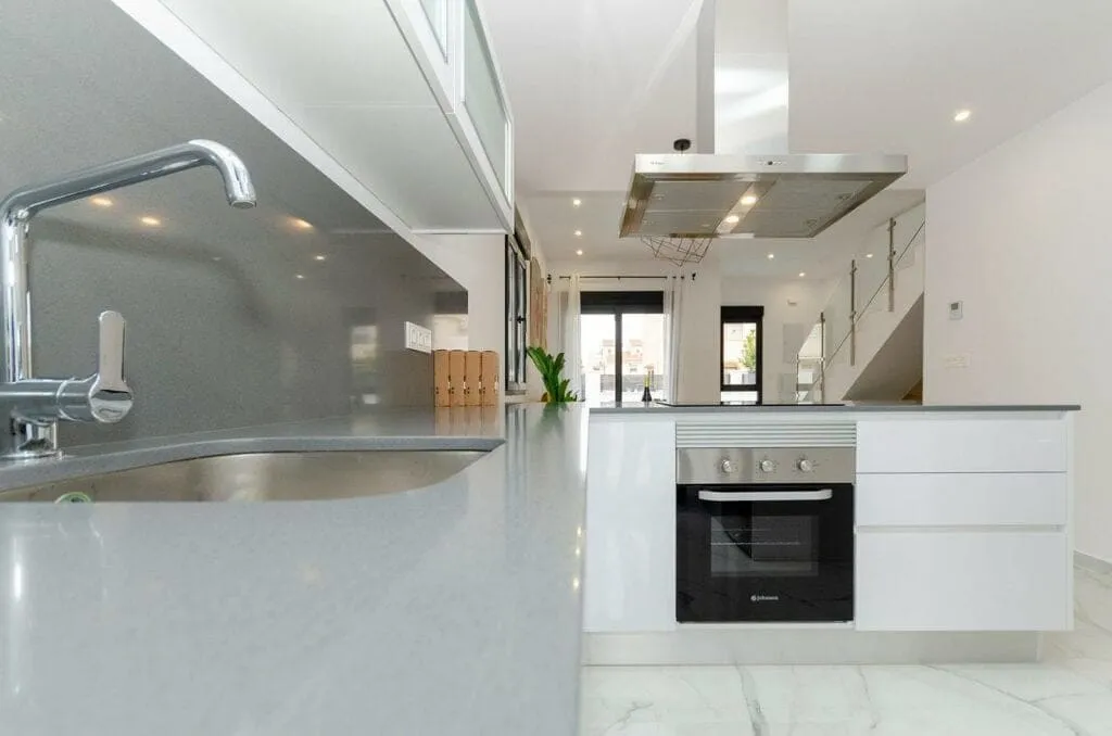 Cuisine - Contemporary Villa with Pool in Torrevieja