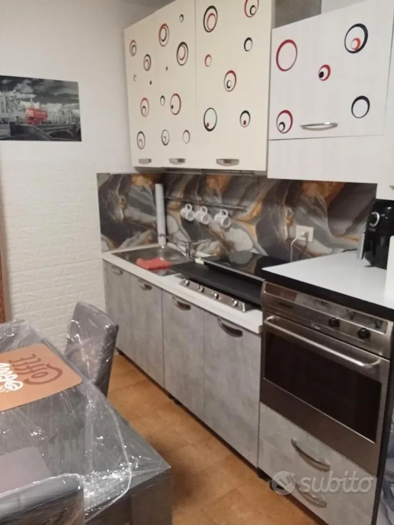 Cuisine - Newly Built Apartment with Balcony in Scagnello