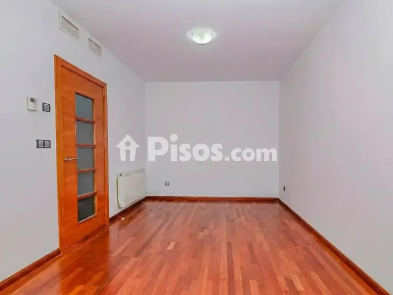 Pièces - Appartement 2 pièces à ES