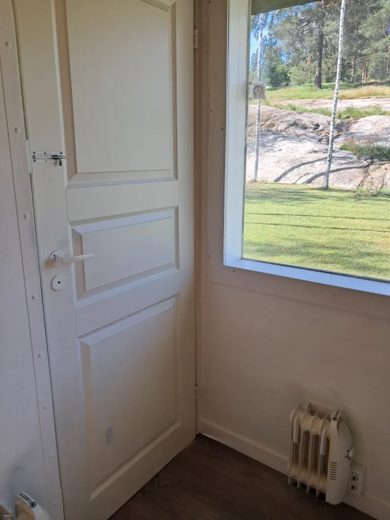 Esik - Mobile Home with Garden Access in Sipoo