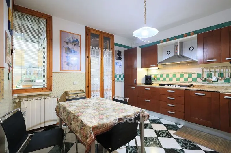 Köök - Terraced House with Private Garden in Rubiera Centre