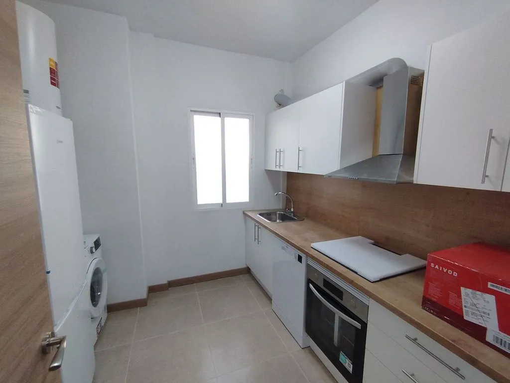 Cuisine - Furnished Flat with Balcony in San Roque