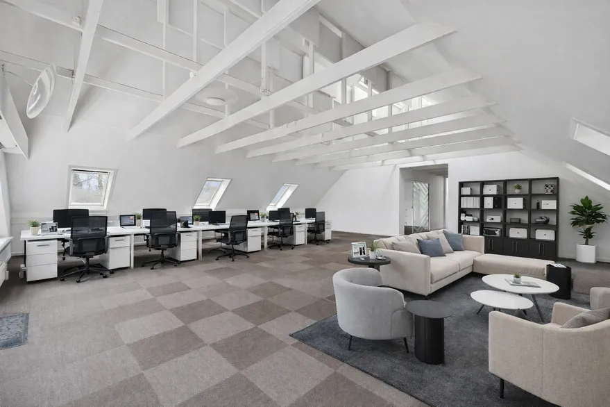 Bureau - Office & Production Facility with Cold Storage in Øverød