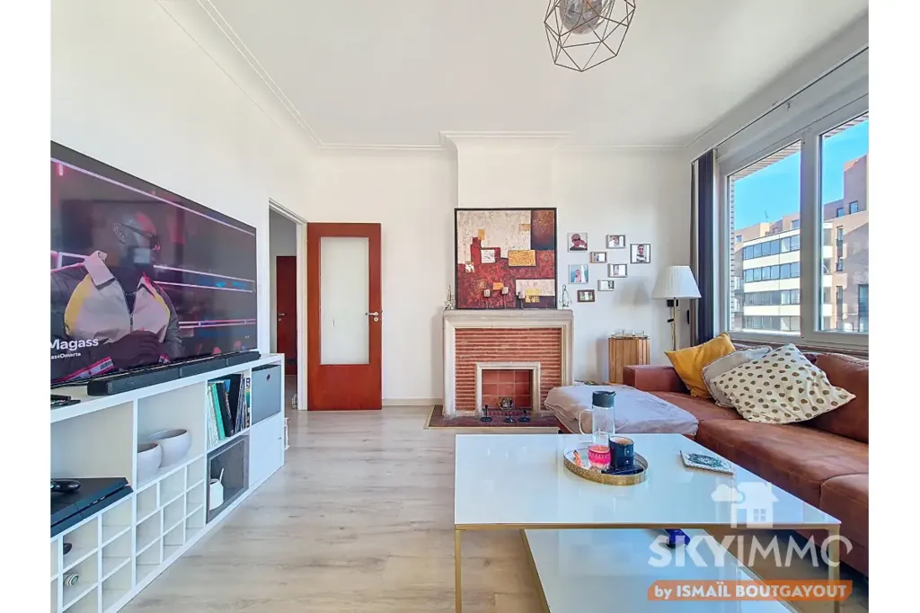 Soggiorno - Renovated Flat with Terrace in Jette