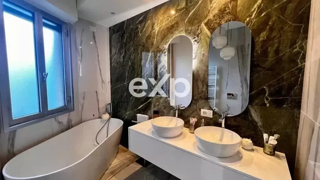 Vannitoad - Contemporary Apartment with Skyline View in Milan