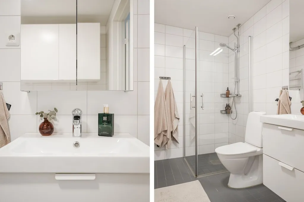 Bathrooms - Apartment with South-Facing Balcony in Västra Hamnen