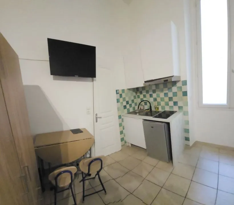 Cuisine - Studio Meublé à Louer à Ajaccio