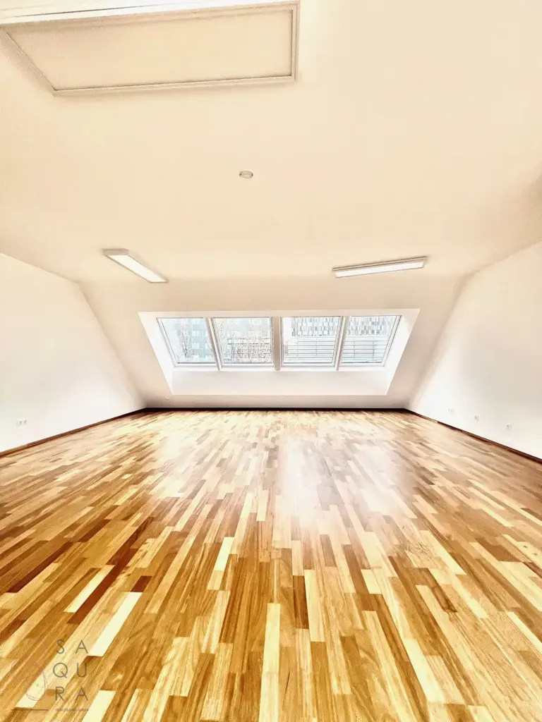 Toad - Penthouse Office with Panoramic Views in UNO-City