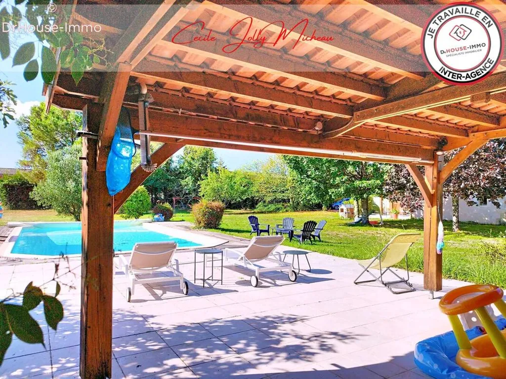 Maison 7 pièces à Blaye