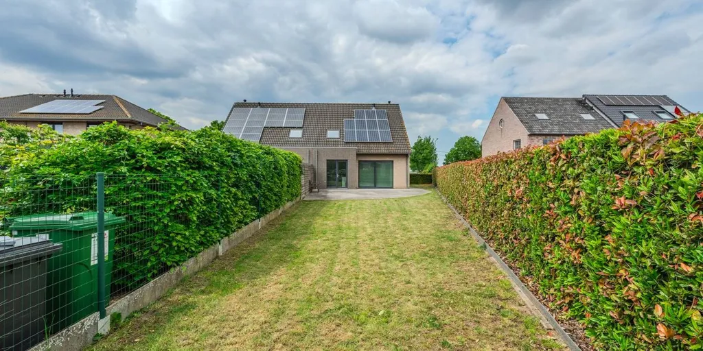 Giardino - Energy Efficient House with Garden in Saint-Jean