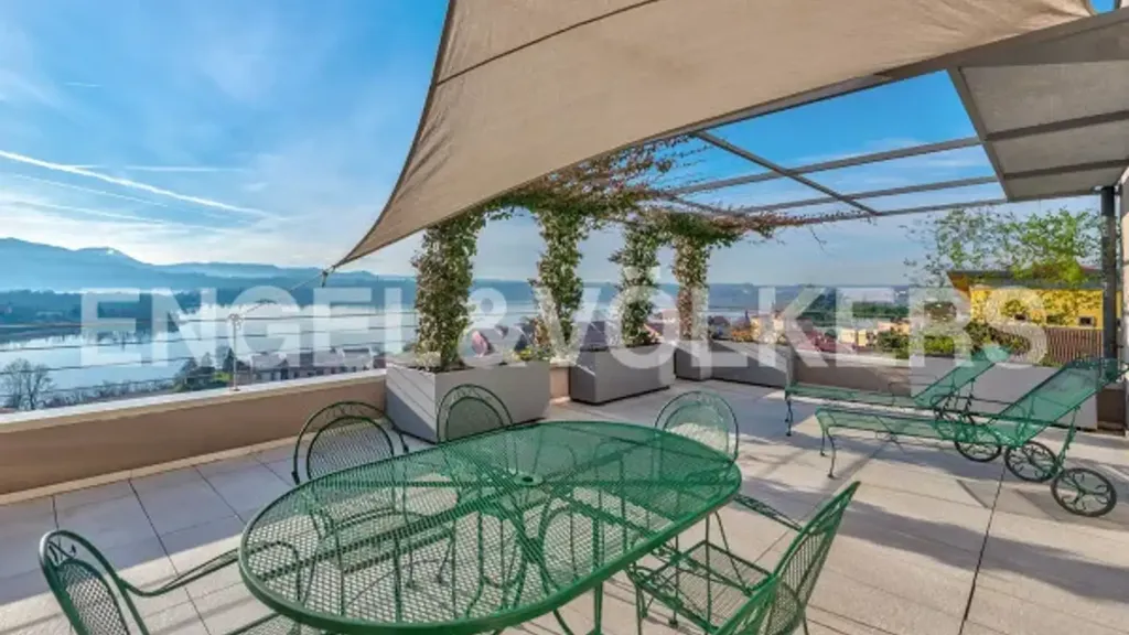 Terrasse - Contemporary Villa with Lake View in Civate