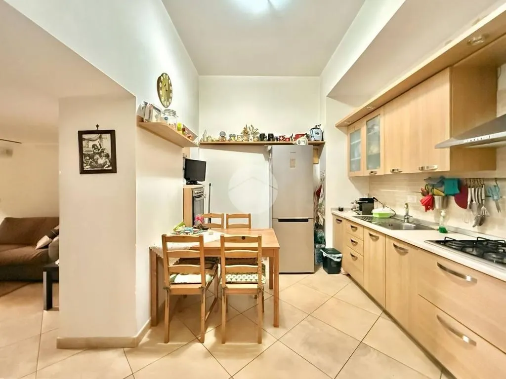 Cucina - Palazzo with Multiple Units in Vico della Tofa, Naples