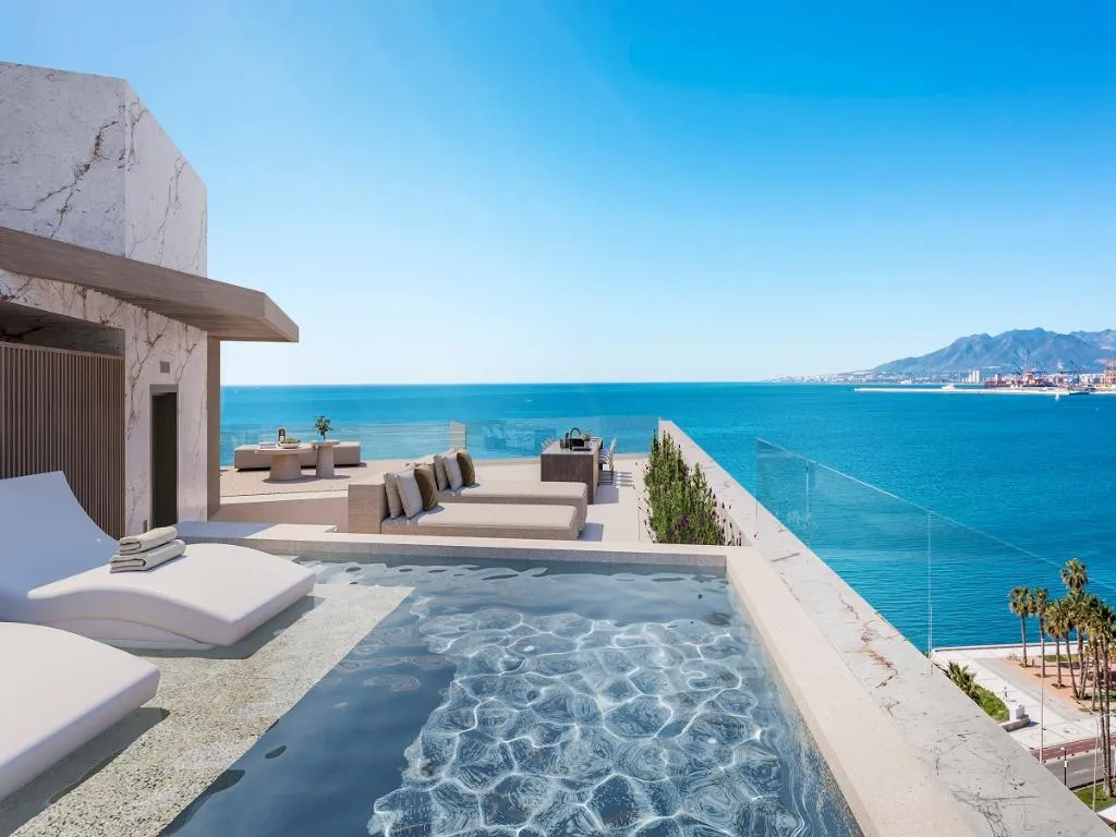 Terrass - Contemporary Villa with Pool in Malaga Este