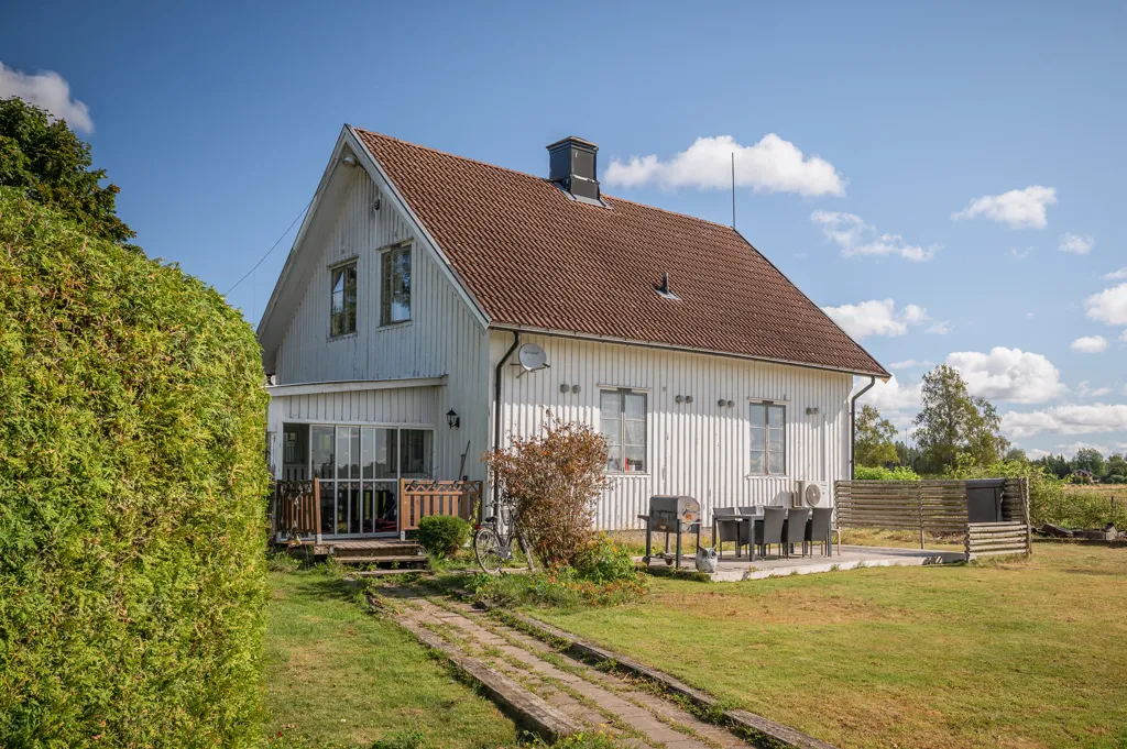 Extérieur - Historic Schoolhouse Villa in Väse
