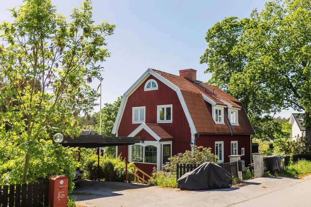 6-toaline maja asukohas Lidingö kommun