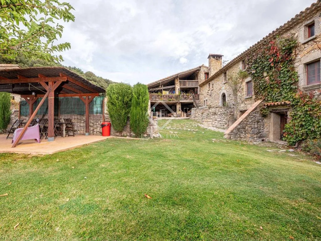 Giardino - Country House with Pool in Alta Garrotxa
