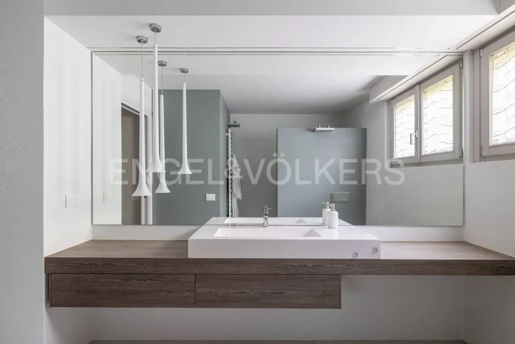 Salles de bain - Luxury Villa with Lake View in Ispra