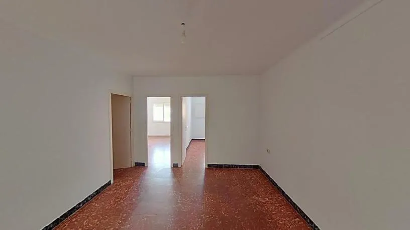 Toad - Apartment with Garden Access in Badalona