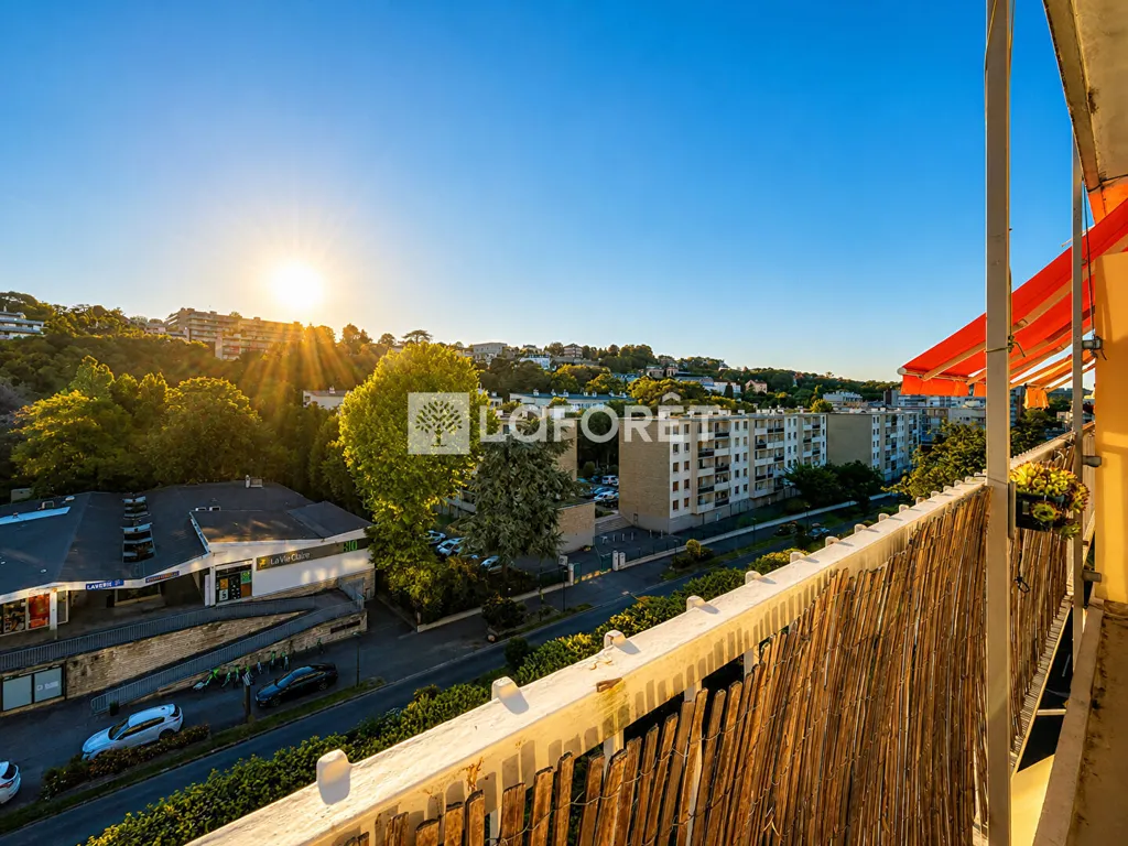 Balcon - Appartement Traversant avec Balcons au Pecq