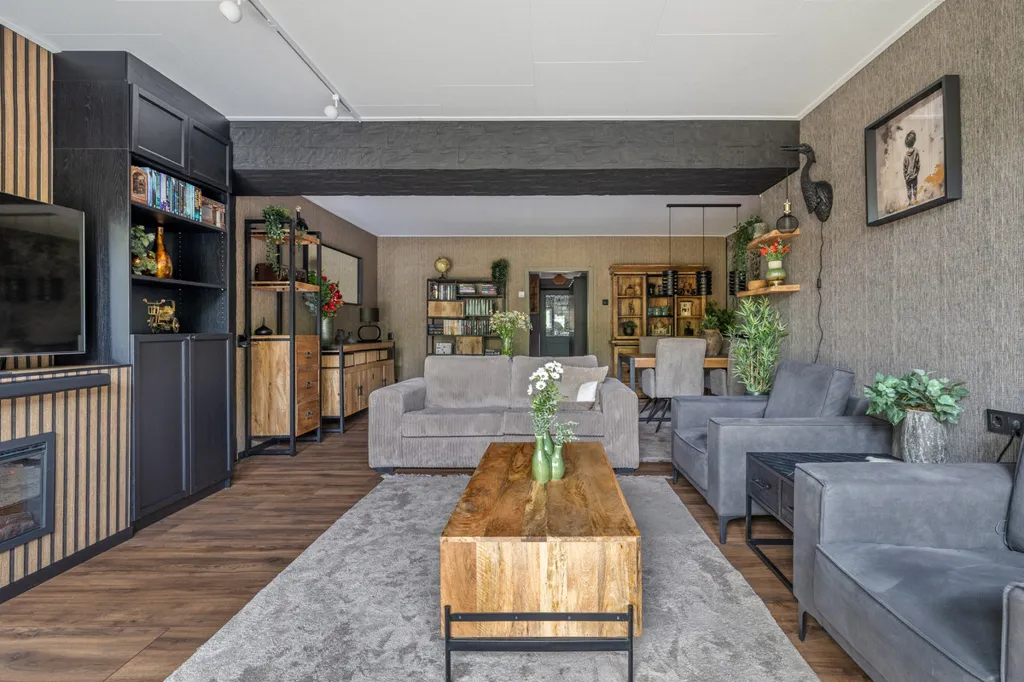 Elutuba - Modernised Semi-detached House with Garden in Emmen