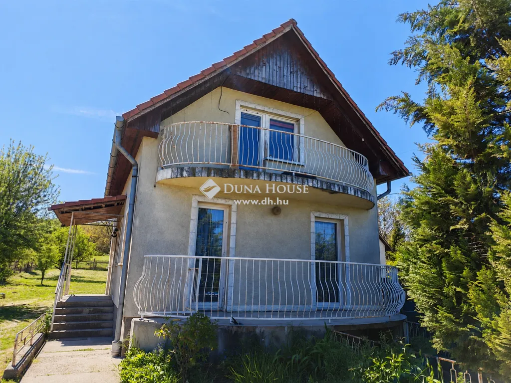 Välivaade - 3-Bedroom House with Garden in Etyek