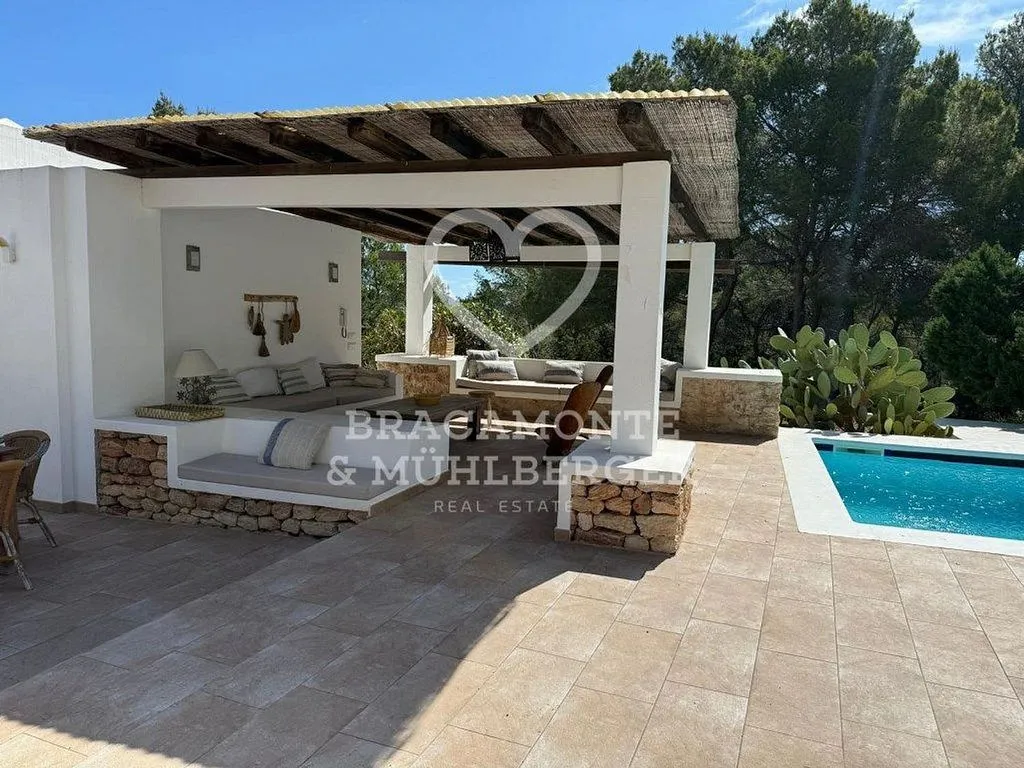 Bassein - Chalet with Pool and Terrace in San Carlos