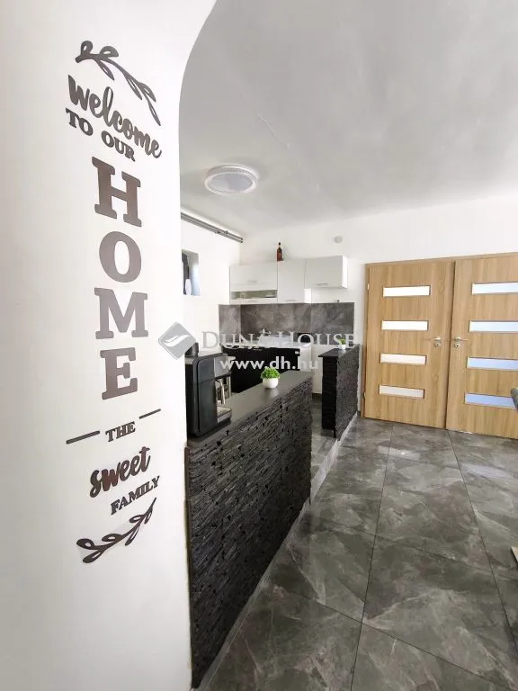 Ingresso - Spacious 3-Bedroom Flat near Centre in Ercsi