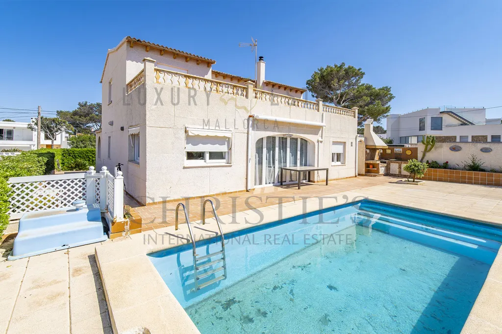 Bassein - Seafront Villa with Marina Views in Port Adriano