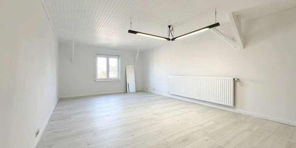 Pièces - Appartement Charmant avec Garage à Heusden