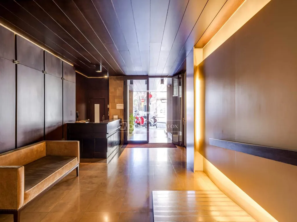 hallway_entrance