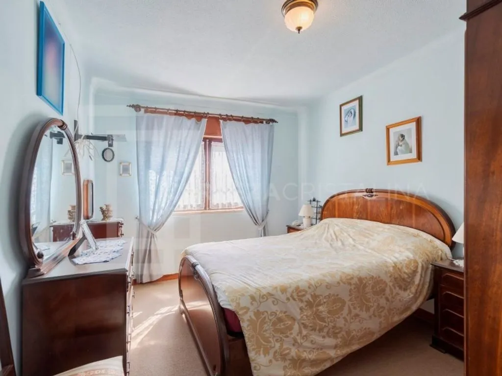 Bedrooms - Luxury House with Pool in Cabanas, Palmela
